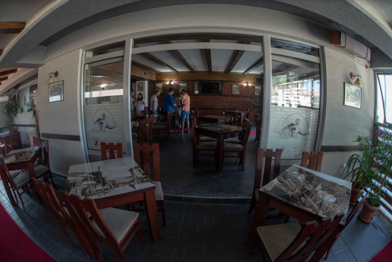 Dionis Rooms & Apartments Prilep Extérieur photo