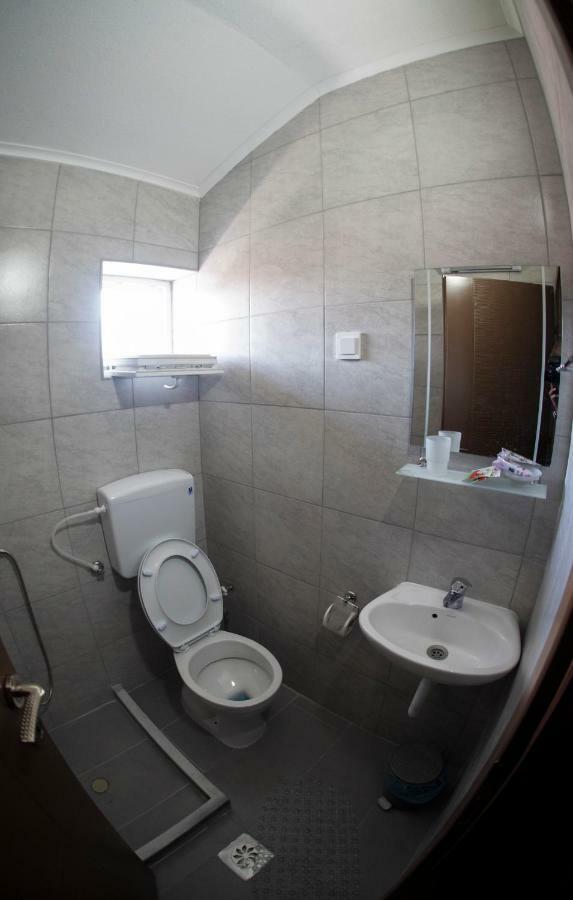 Dionis Rooms & Apartments Prilep Extérieur photo